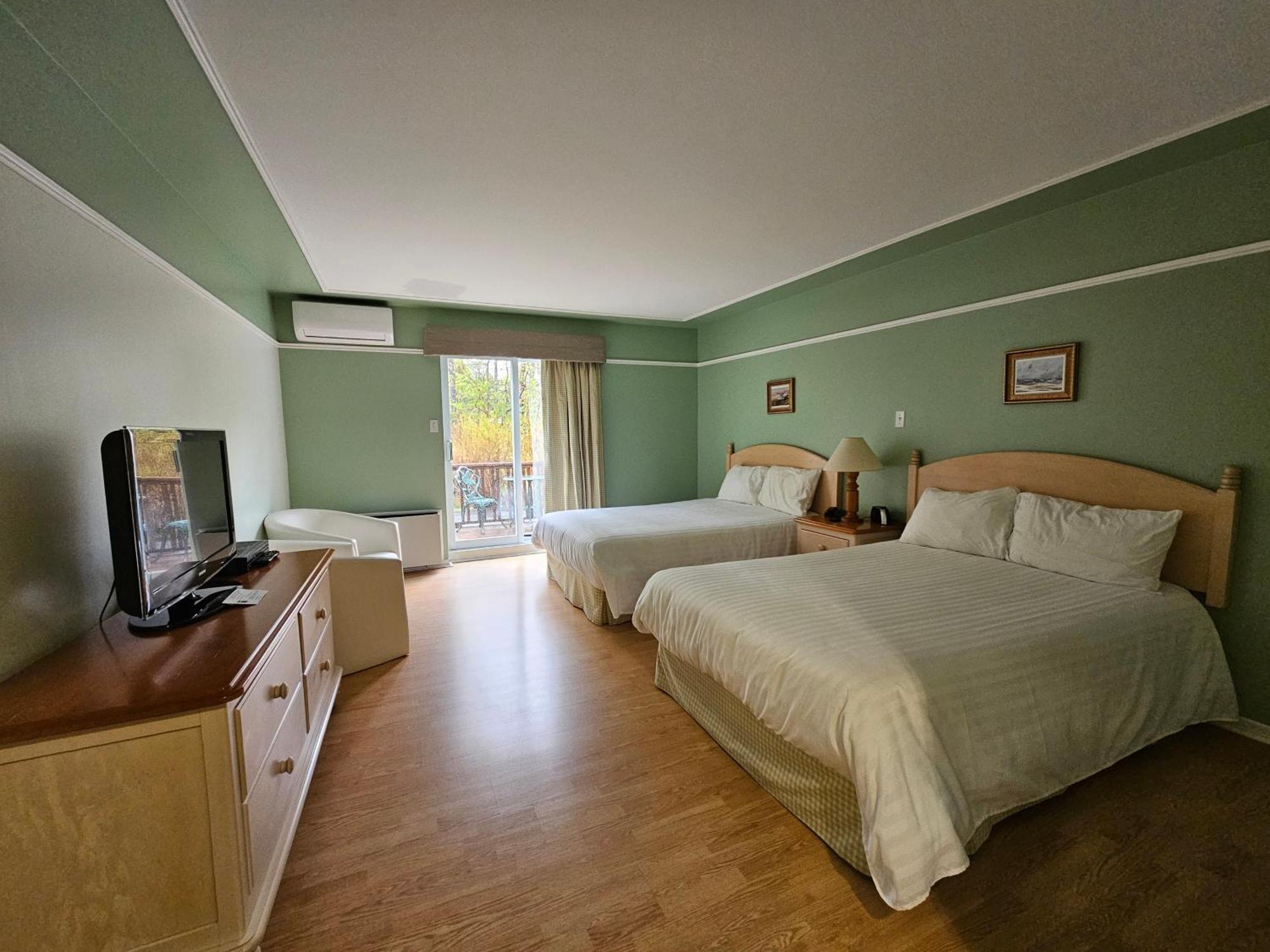 Hotel Au Petit Berger La Malbaie Dış mekan fotoğraf