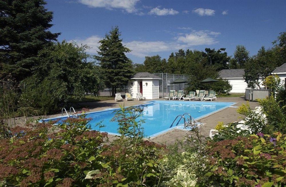 Hotel Au Petit Berger La Malbaie Dış mekan fotoğraf