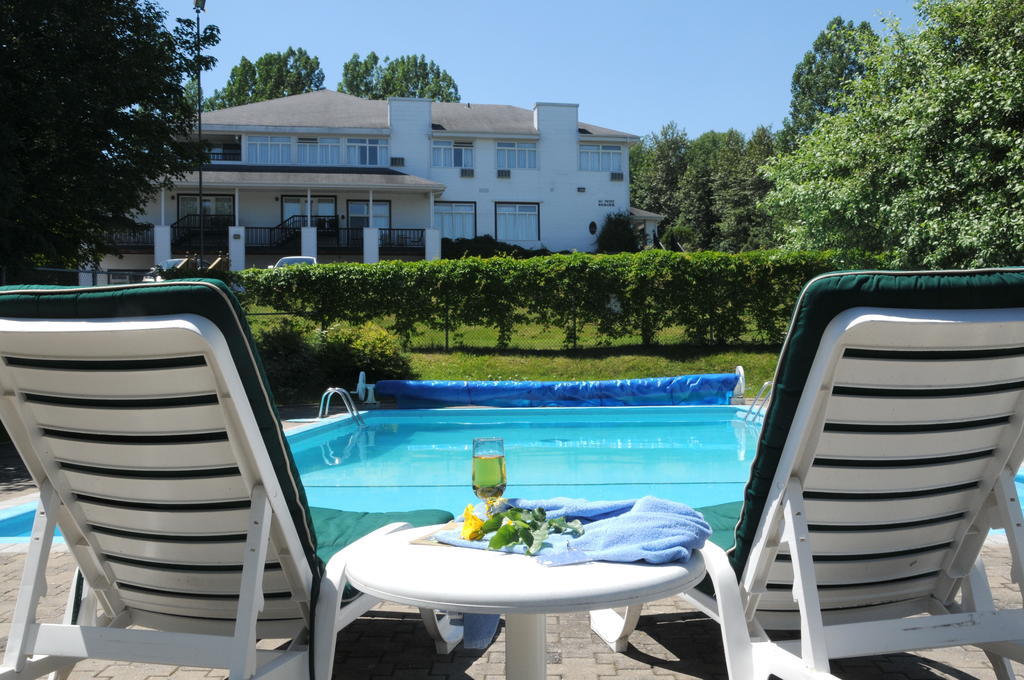 Hotel Au Petit Berger La Malbaie Dış mekan fotoğraf